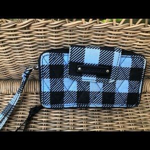 Vera Bradley Smartphone Wristlet / Alpine Check